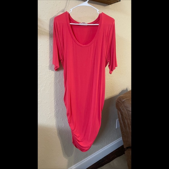 Maternity Dress - Picture 1 of 3